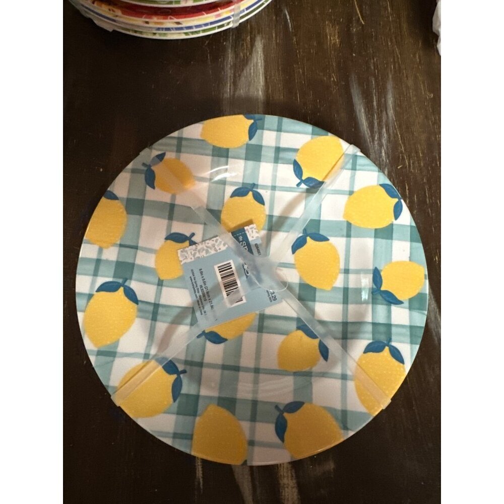 The spring shop plates lemon plastic nwt